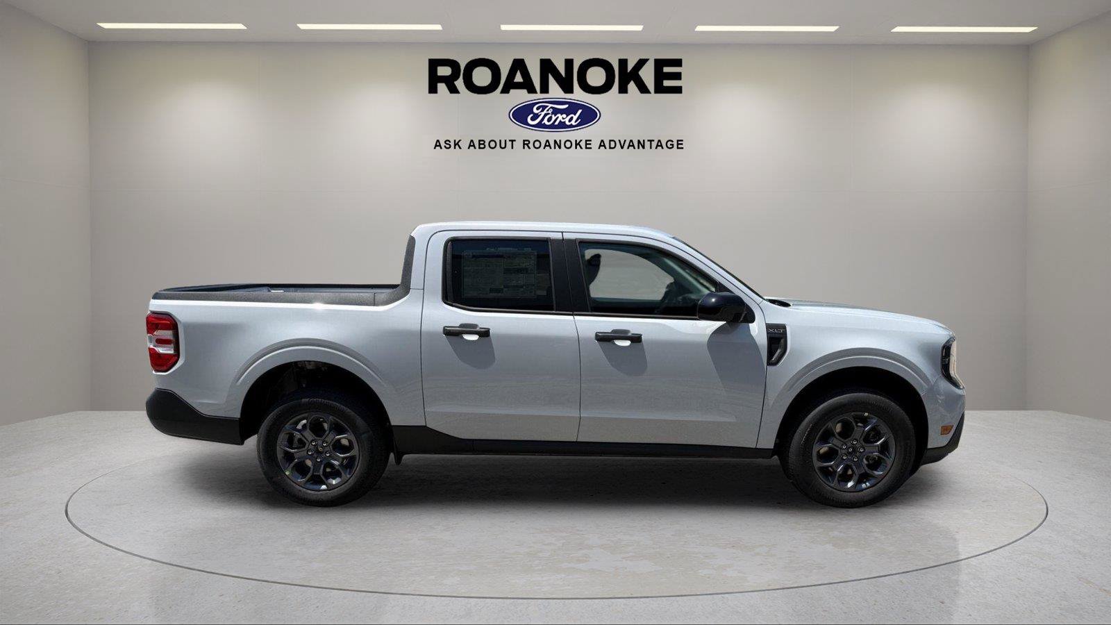 New 2026 Ford Maverick XLT w/ XLT Luxury Package AWD/4WD image 4