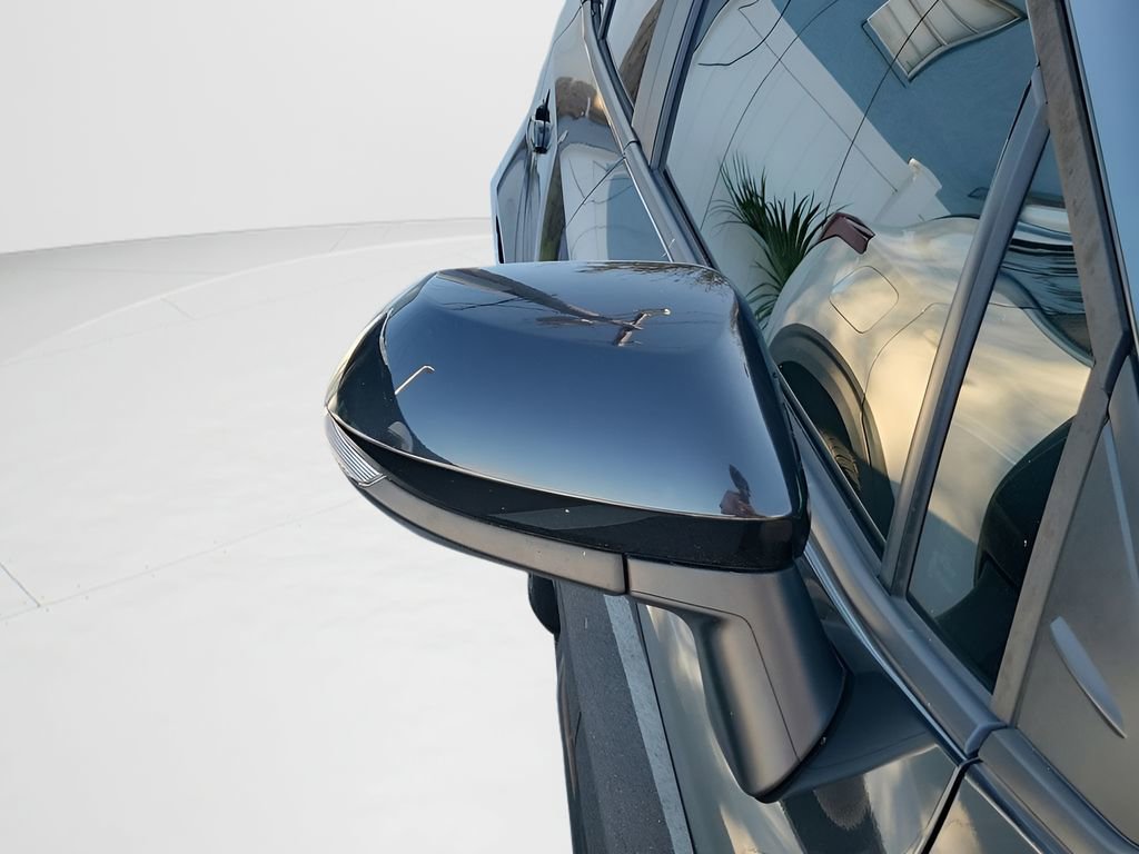 Used 2022 Toyota Corolla XSE image 12