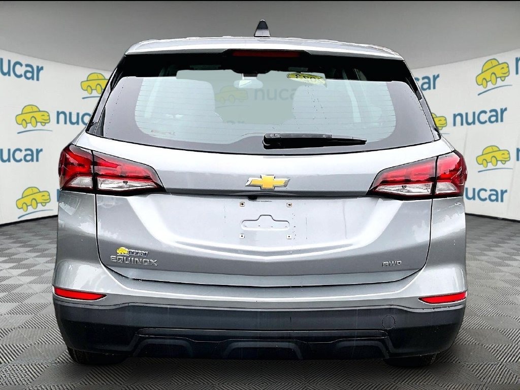 Used 2023 Chevrolet Equinox LS AWD/4WD image 5