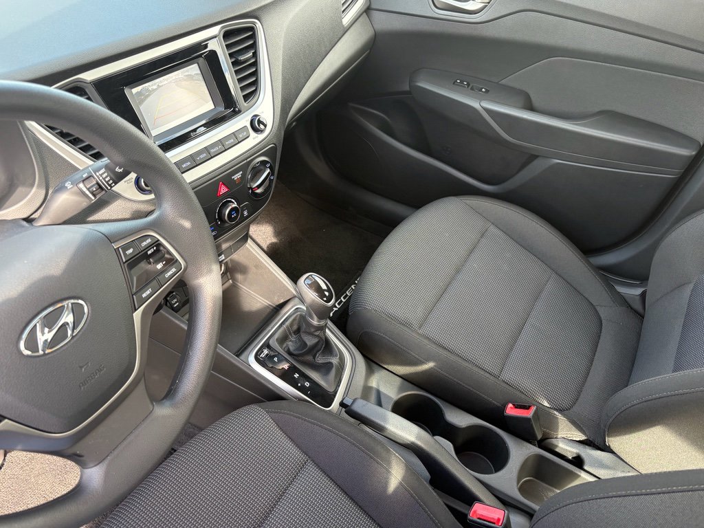 Used 2022 Hyundai Accent SE image 18