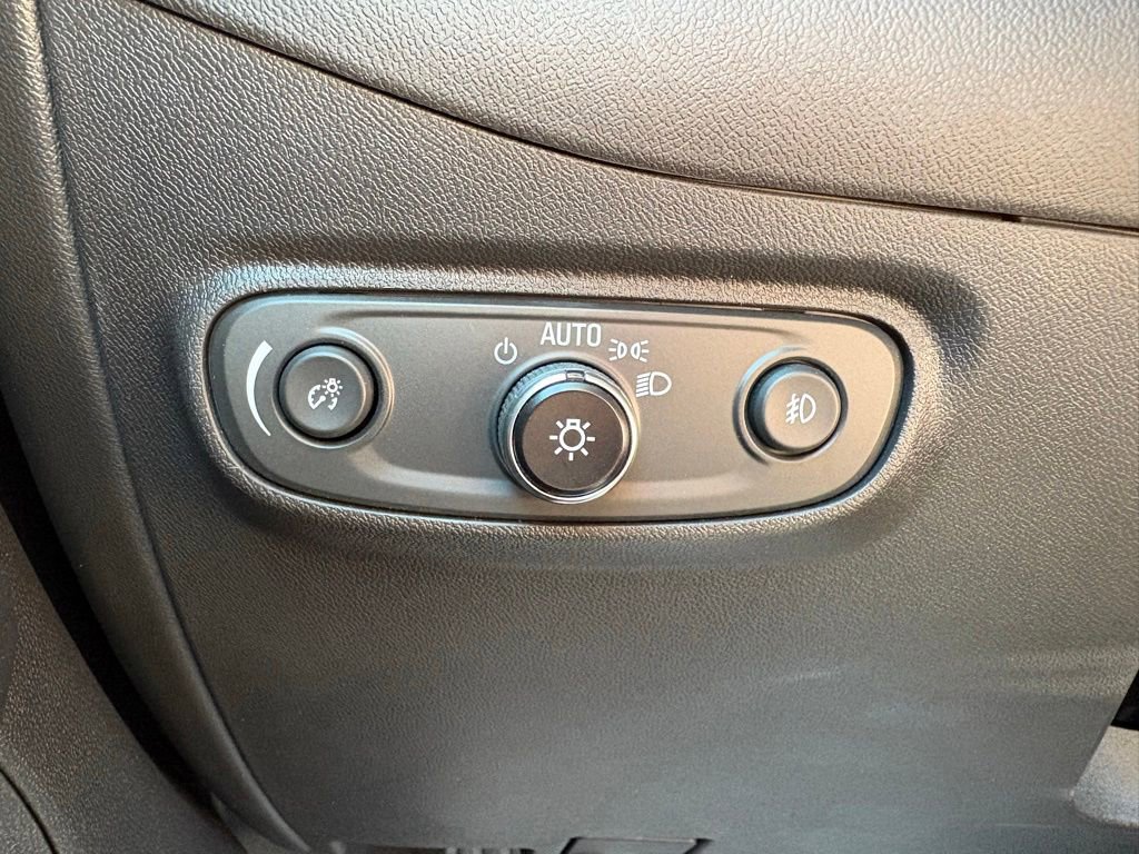 Used 2024 Chevrolet Equinox Premier w/ LPO, Floor Liner Package FWD image 19
