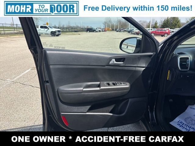 Used 2020 Kia Sportage LX image 11