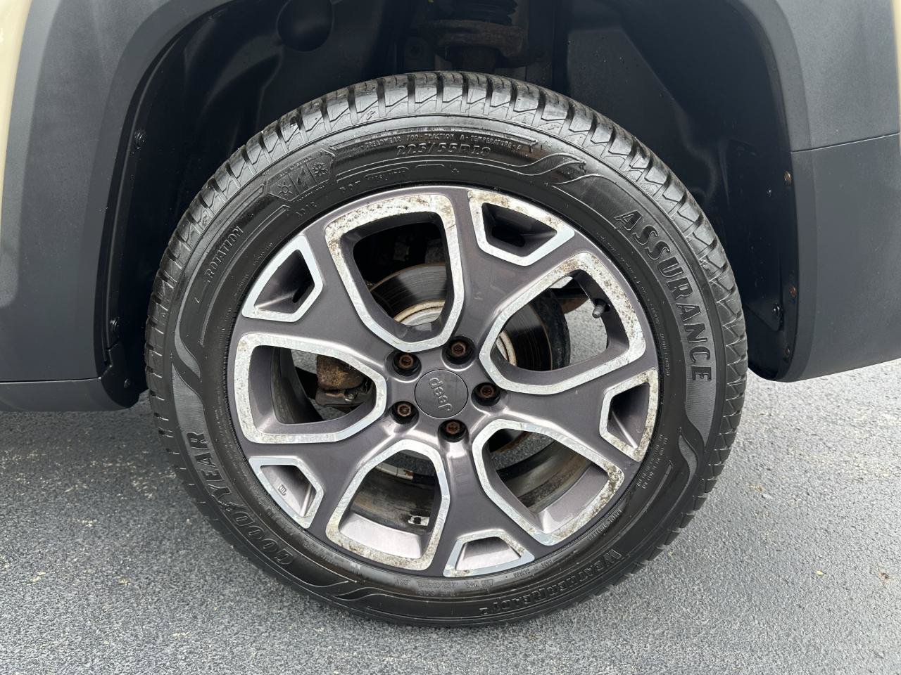 Used 2015 Jeep Renegade Limited AWD/4WD image 74