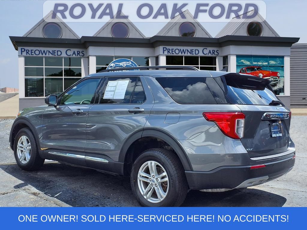 Certified 2023 Ford Explorer XLT w/ Equipment Group 202A AWD/4WD image 2