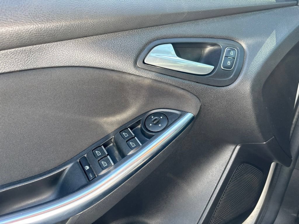 Used 2018 Ford Focus ST FWD image 13