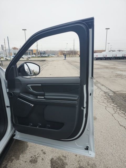 New 2025 Ford Expedition Platinum w/ Stealth Performance Package image 15