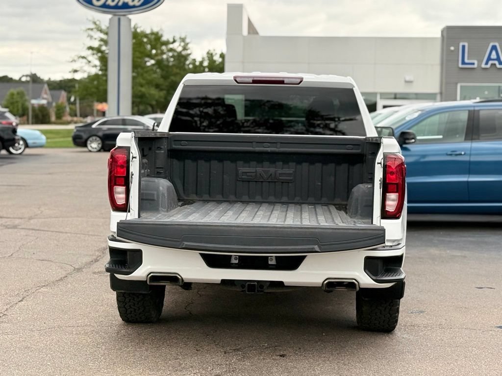 Used 2023 GMC Sierra 1500 Elevation w/ LPO, Elevation Black Package AWD/4WD image 33