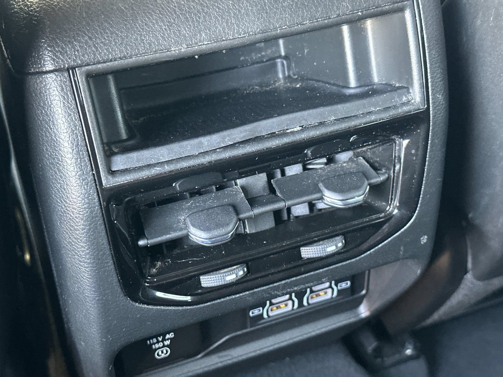 Used 2023 Jeep Grand Cherokee Altitude RWD image 35