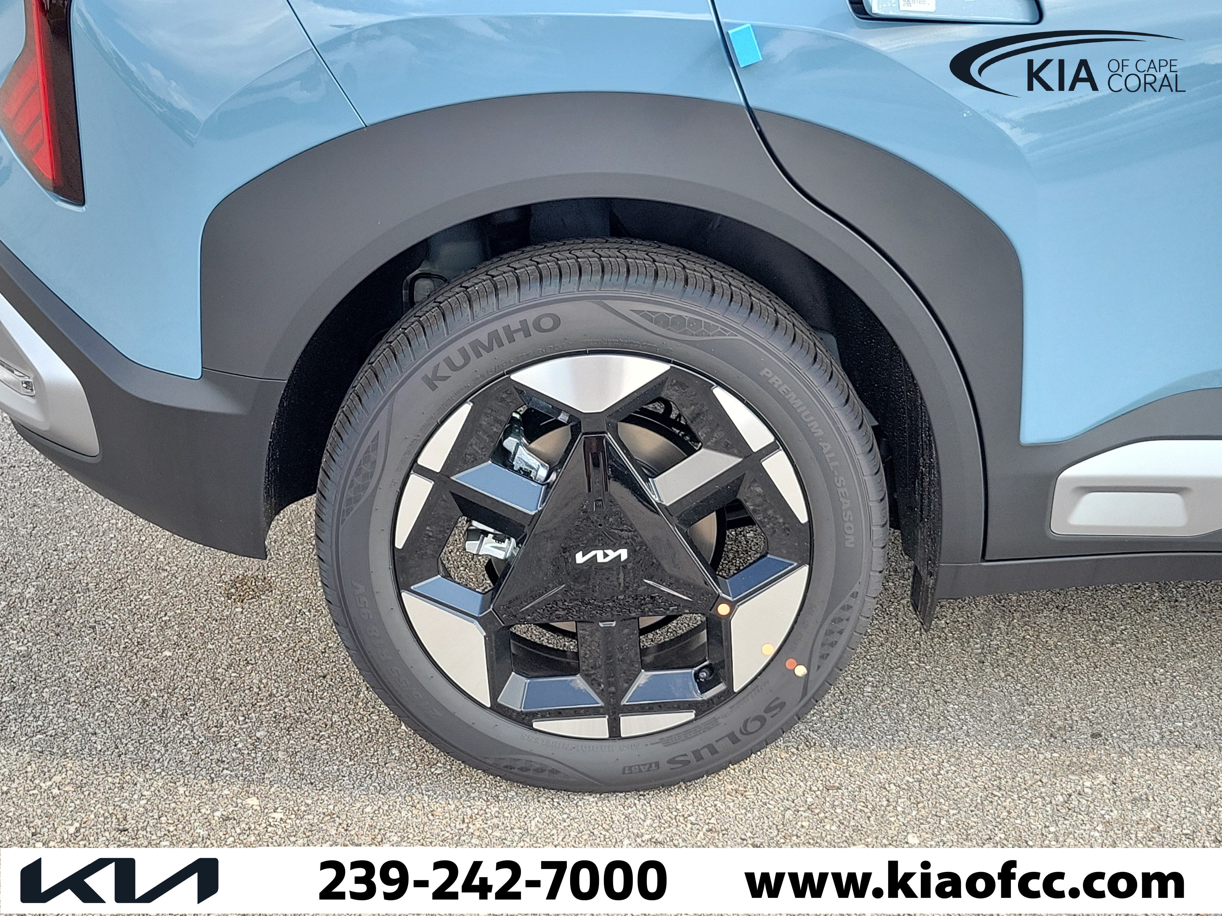 New 2027 Kia Seltos S FWD image 9