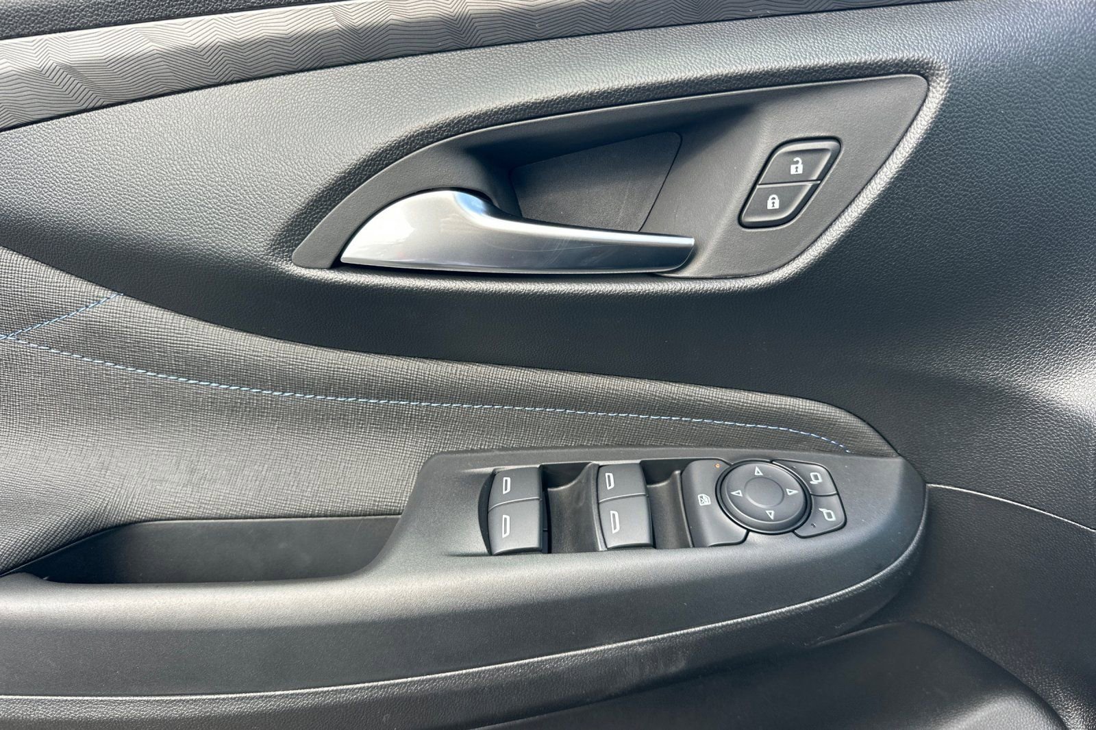 New 2026 Buick Envista Sport Touring w/ Convenience I Package image 9