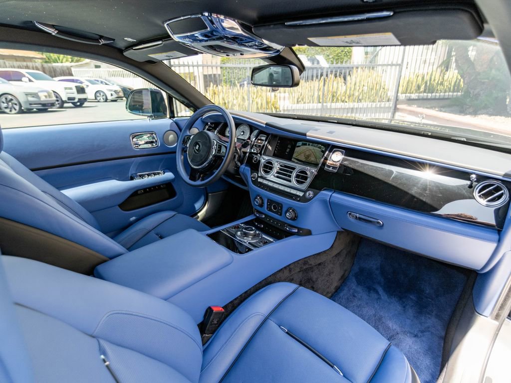Used 2020 Rolls-Royce Wraith RWD image 18