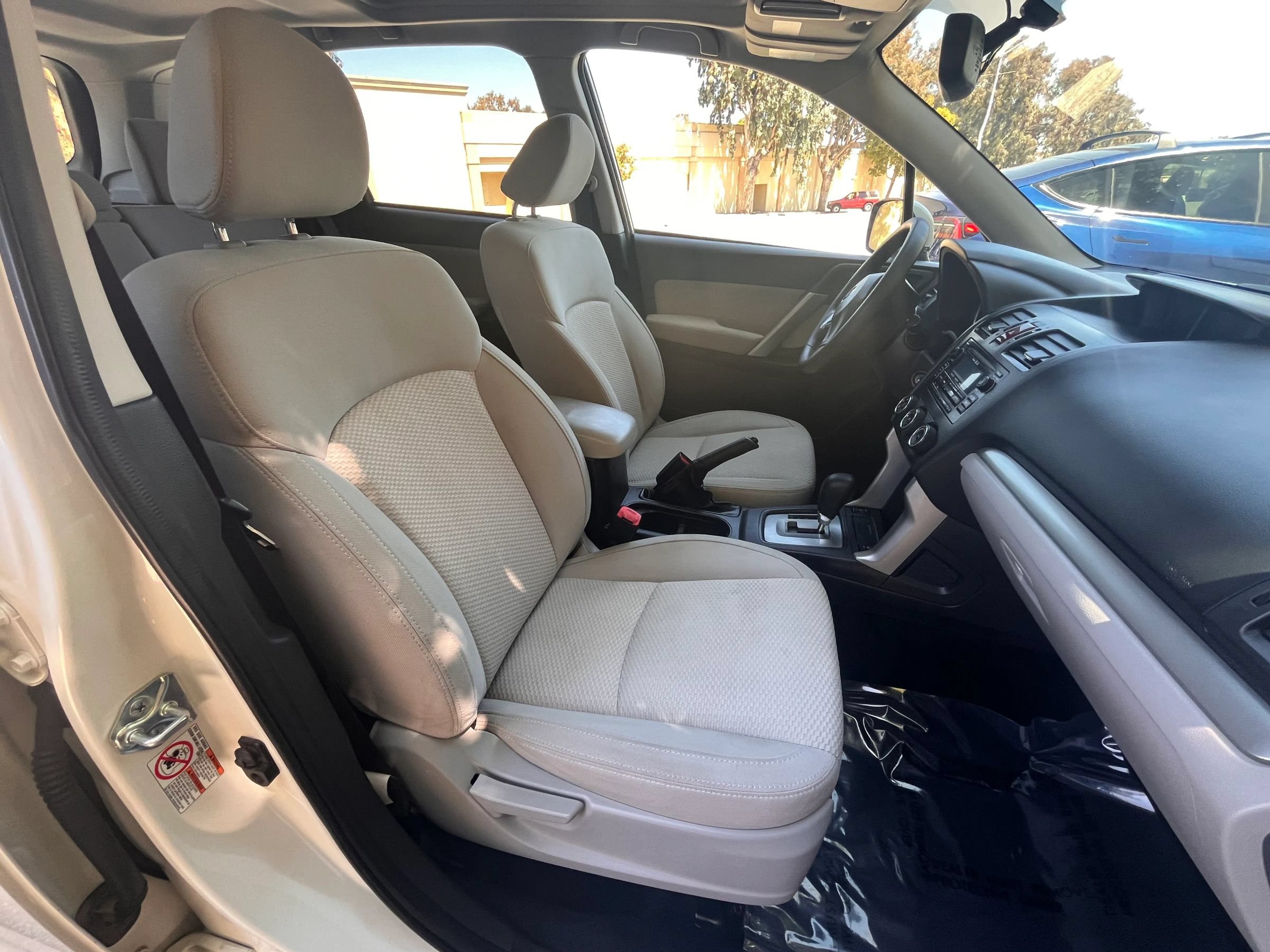Used 2015 Subaru Forester 2.5i Premium w/ Popular Package #2 AWD/4WD image 12
