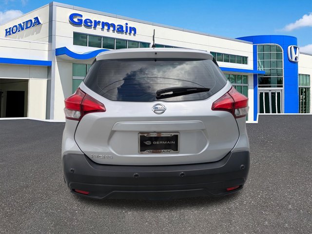 Used 2020 Nissan Kicks S FWD image 6