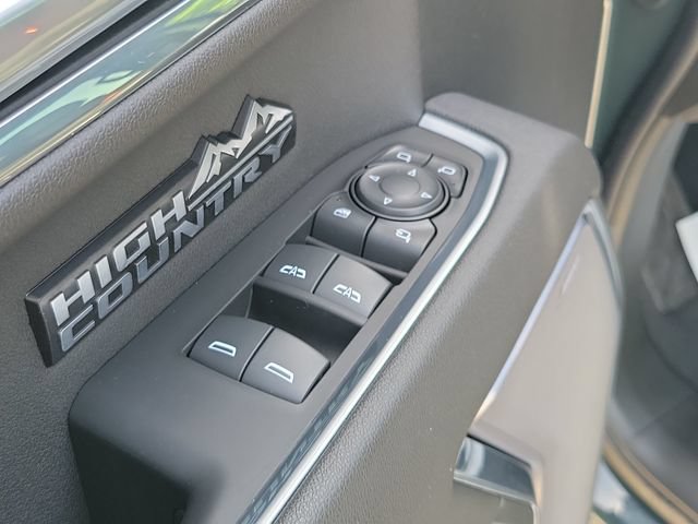 Used 2026 Chevrolet Silverado 1500 High Country AWD/4WD image 19