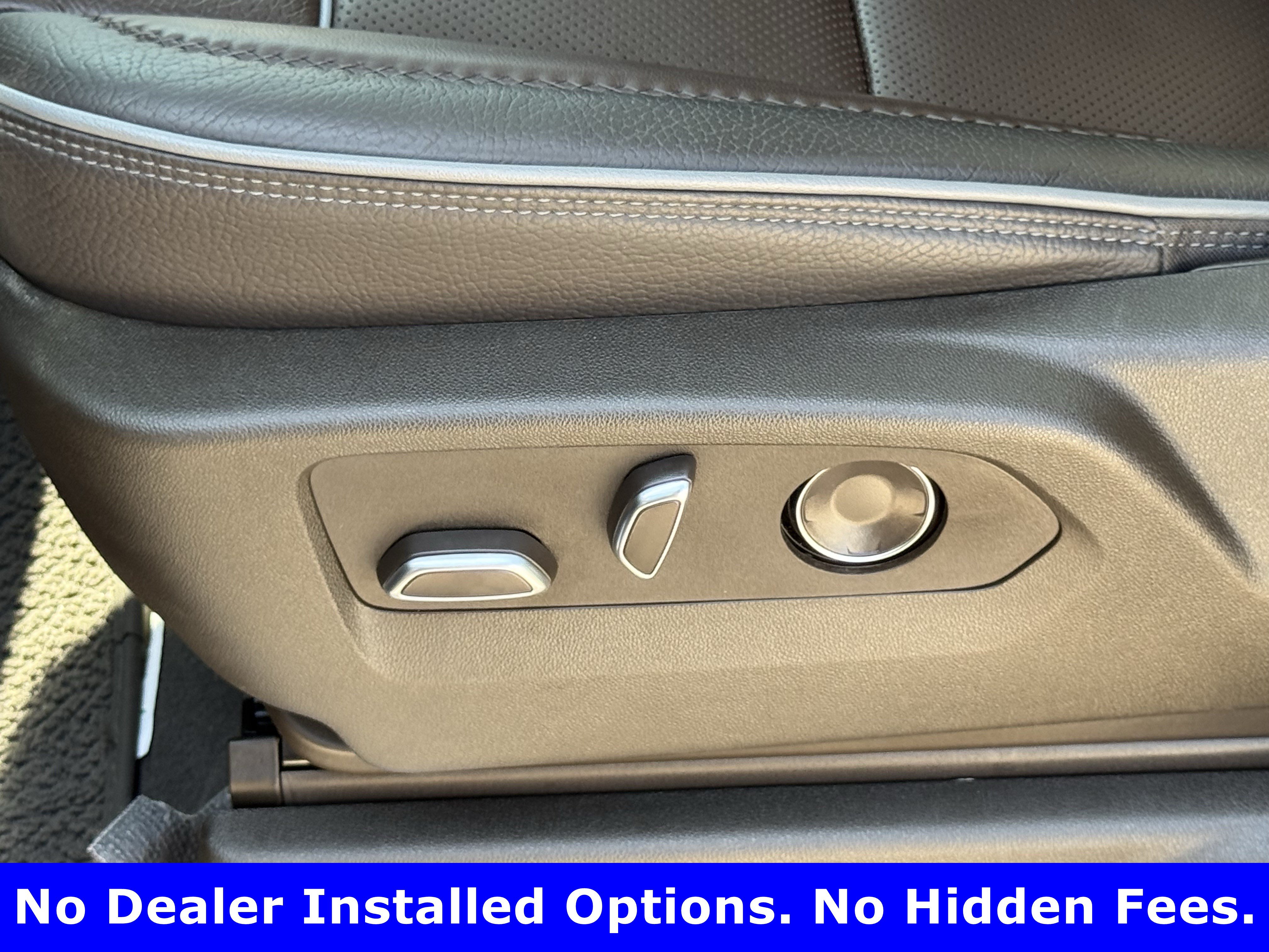 Used 2025 GMC Sierra 1500 Denali AWD/4WD image 26