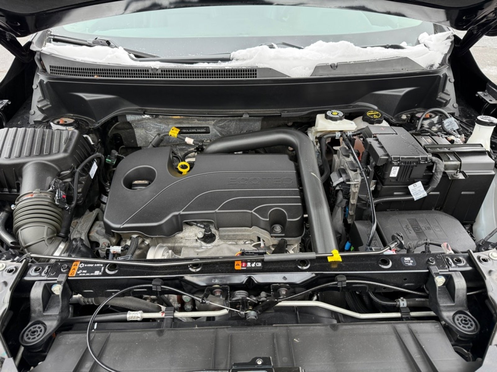 Used 2024 GMC Terrain SLT image 37