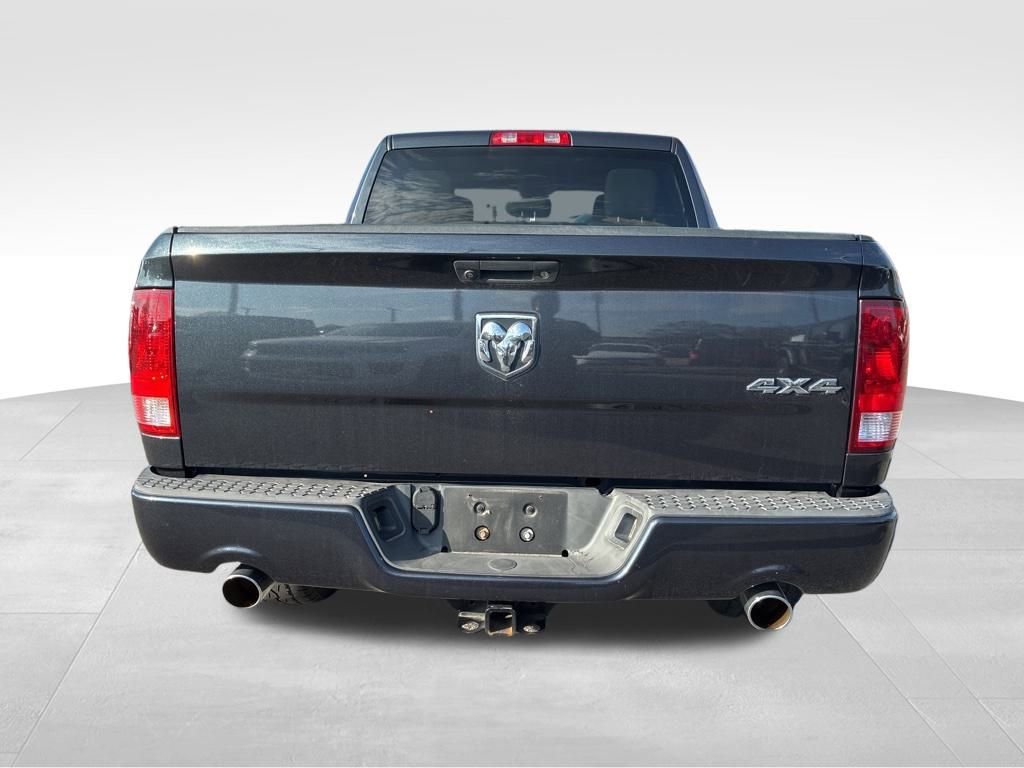 Used 2017 RAM 1500 Express image 4