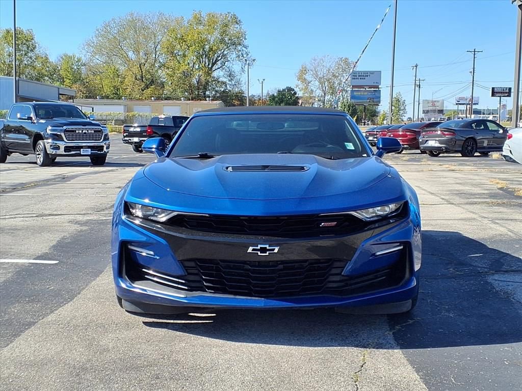 Used 2019 Chevrolet Camaro SS image 2