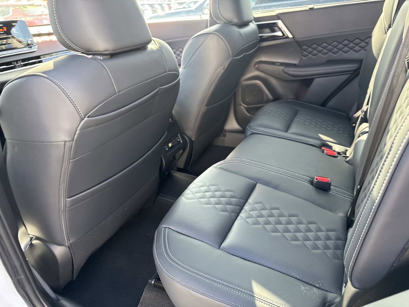 New 2025 Mitsubishi Outlander SEL Black Edition image 12