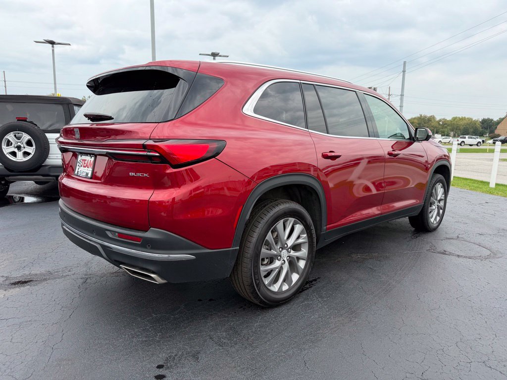 Used 2025 Buick Enclave Preferred AWD/4WD image 8