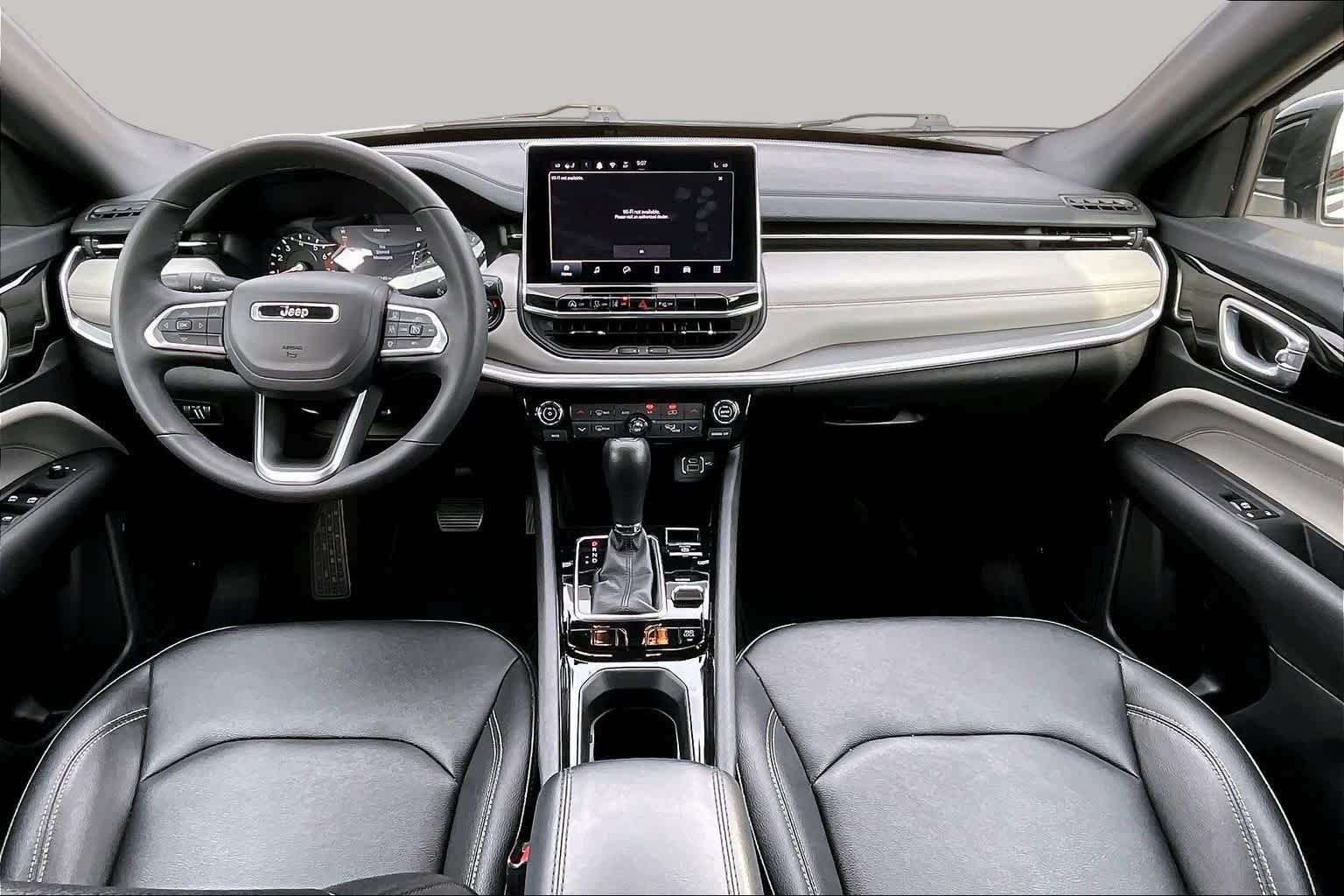 Used 2025 Jeep Compass Limited AWD/4WD image 13
