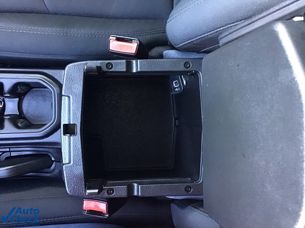 Used 2023 Jeep Wrangler Sport S image 39