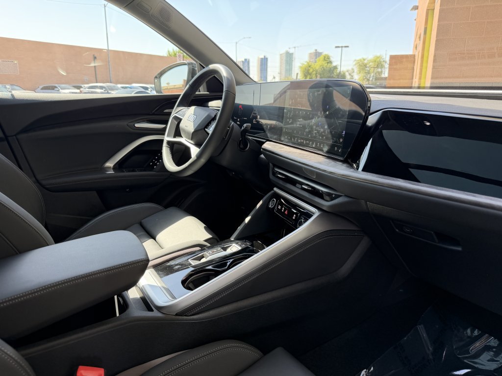Used 2025 Audi Q5 Premium w/ Premium Plus AWD/4WD image 42
