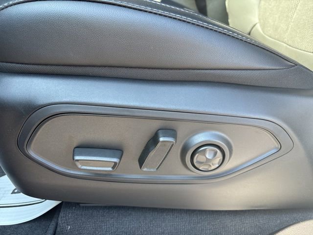 New 2025 Jeep Grand Cherokee Altitude AWD/4WD image 21