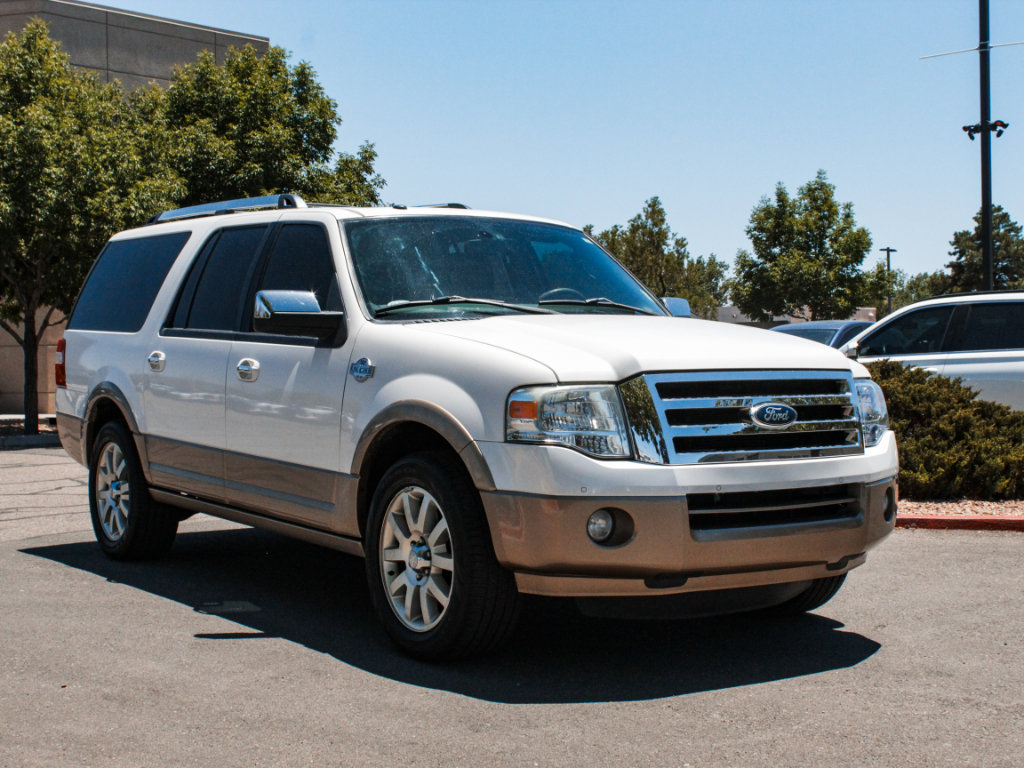 Used 2013 Ford Expedition EL King Ranch RWD image 3
