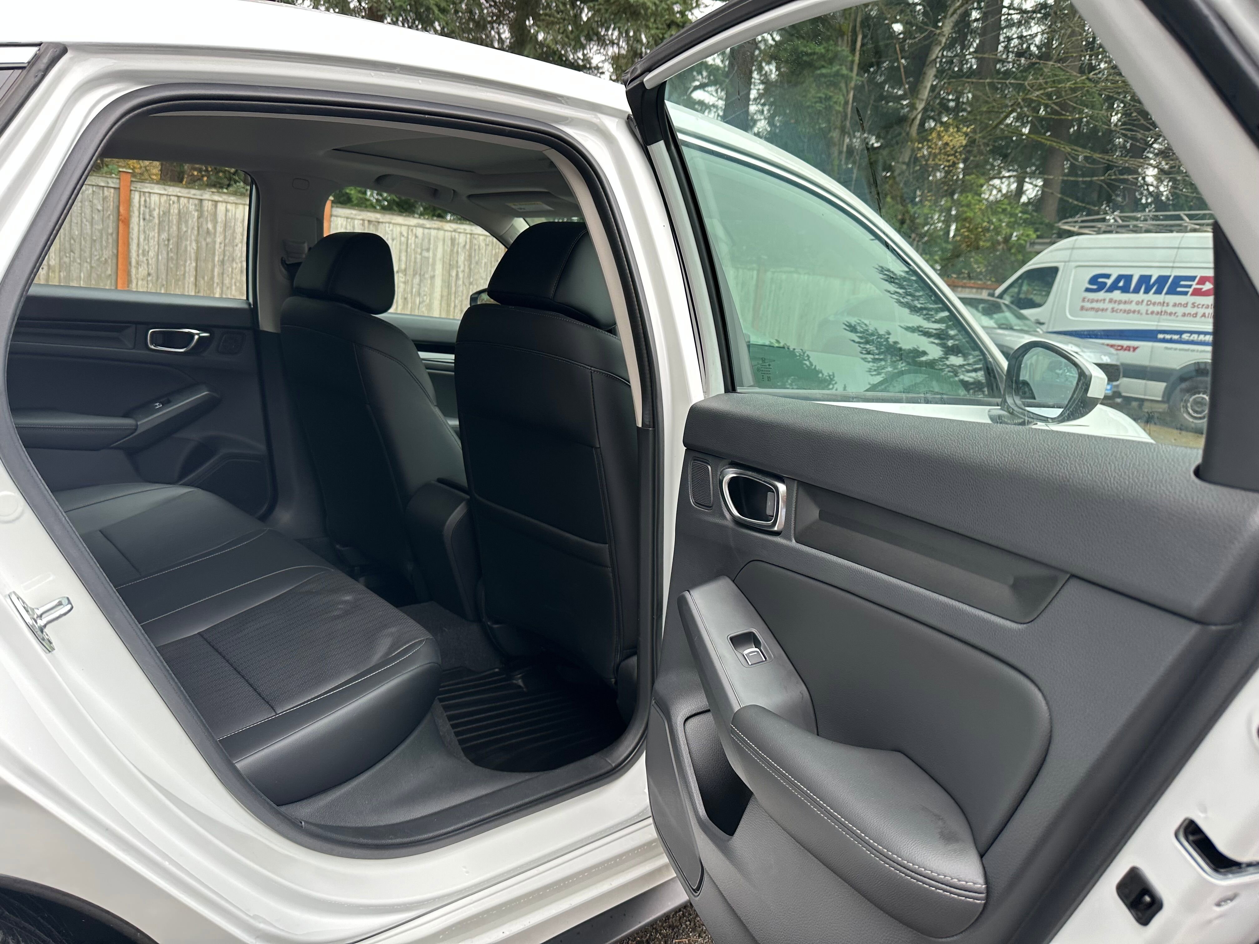 Used 2024 Honda Civic EX-L image 13