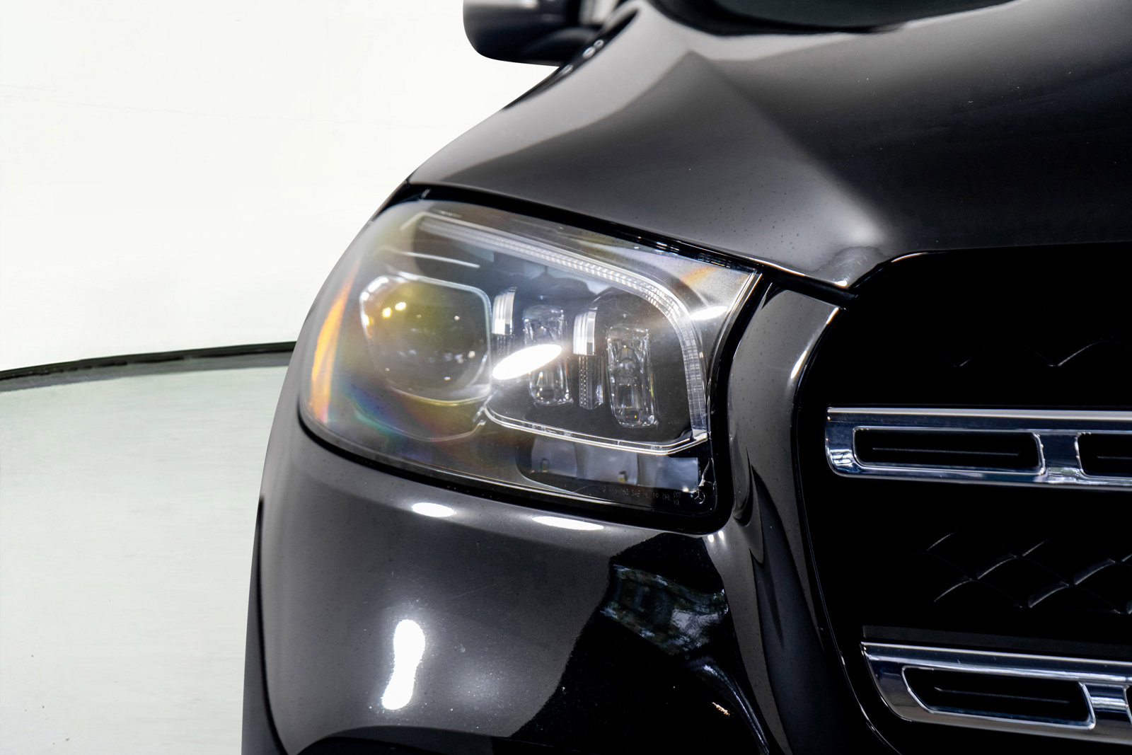 Used 2023 Mercedes-Benz GLS 580 4MATIC image 24