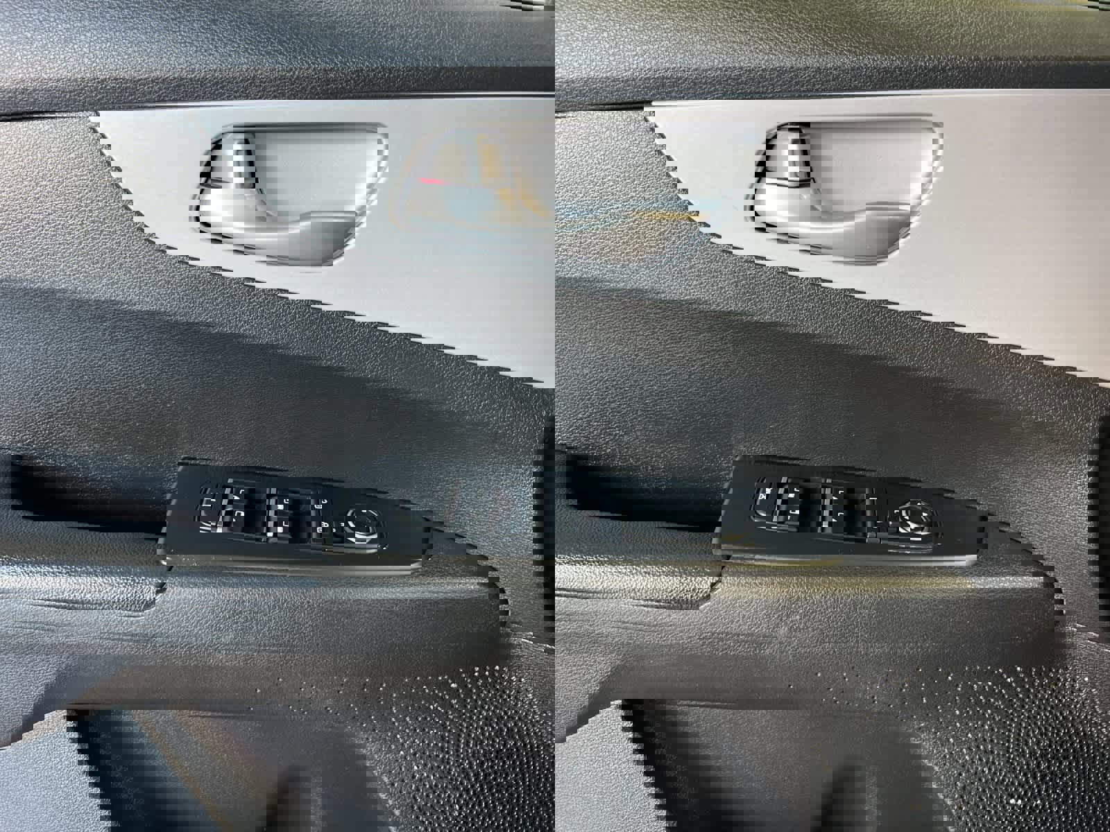 Used 2023 Kia Forte LXS w/ LXS Technology Package image 12