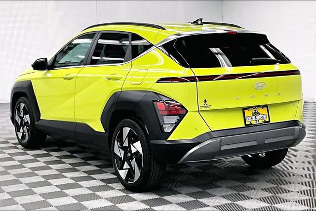 Used 2025 Hyundai Kona Limited FWD image 3