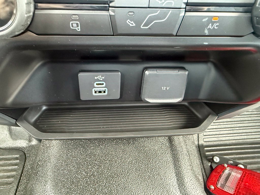 New 2026 Ford F550 4x4 Regular Cab Super Duty image 31