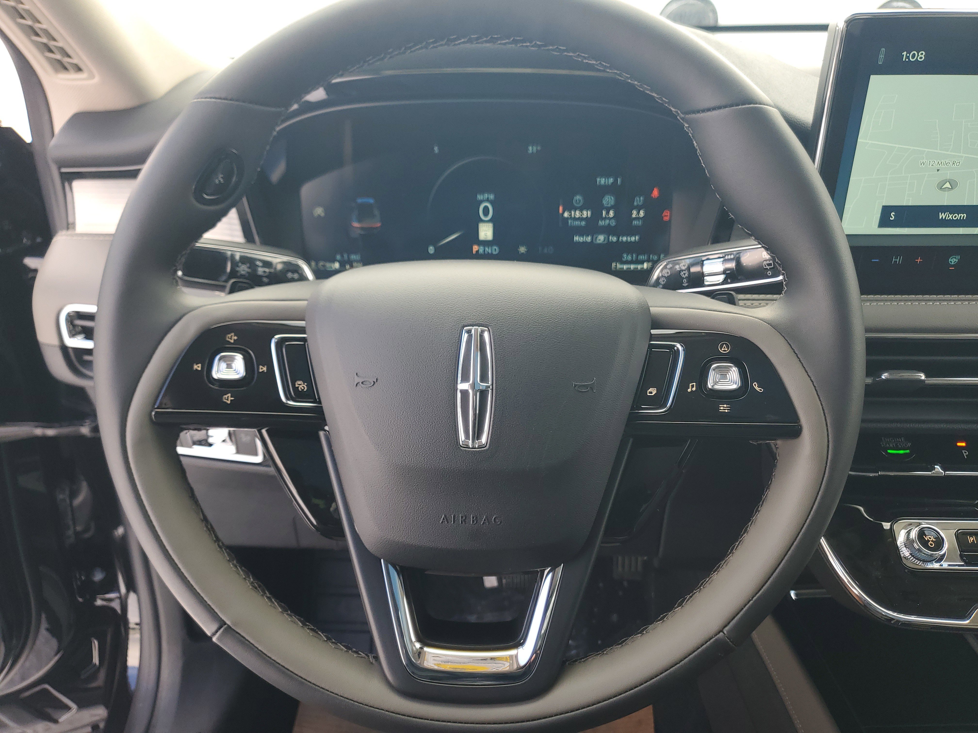 New 2026 Lincoln Corsair Premiere image 16