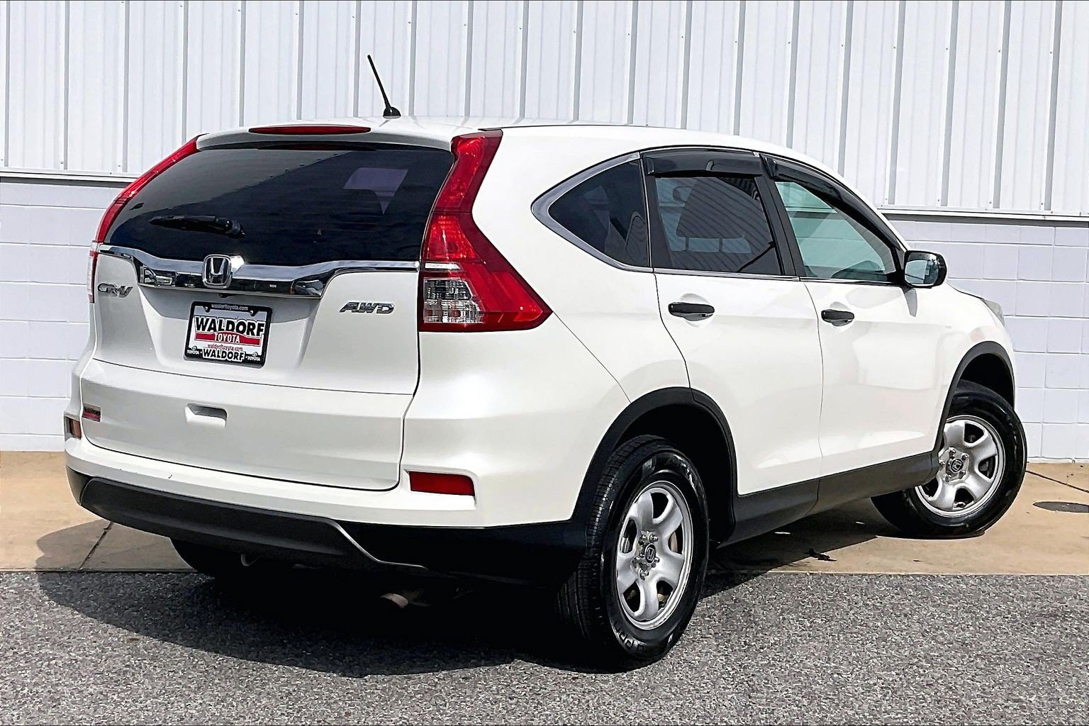 Used 2016 Honda CR-V LX image 17