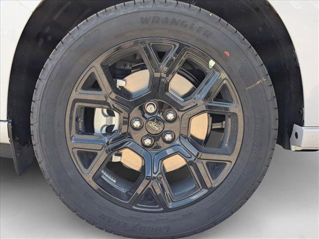 New 2025 Ford Maverick Lobo AWD/4WD image 10