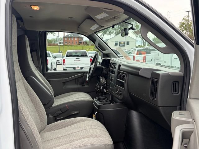 New 2026 Chevrolet Express 2500 w/ Driver Convenience Package RWD image 25
