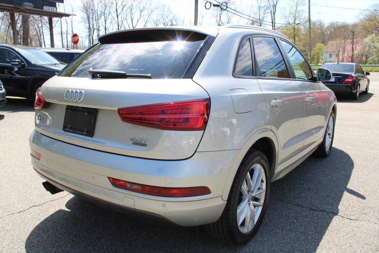 Used 2018 Audi Q3 2.0T Premium w/ Convenience Package AWD/4WD image 9