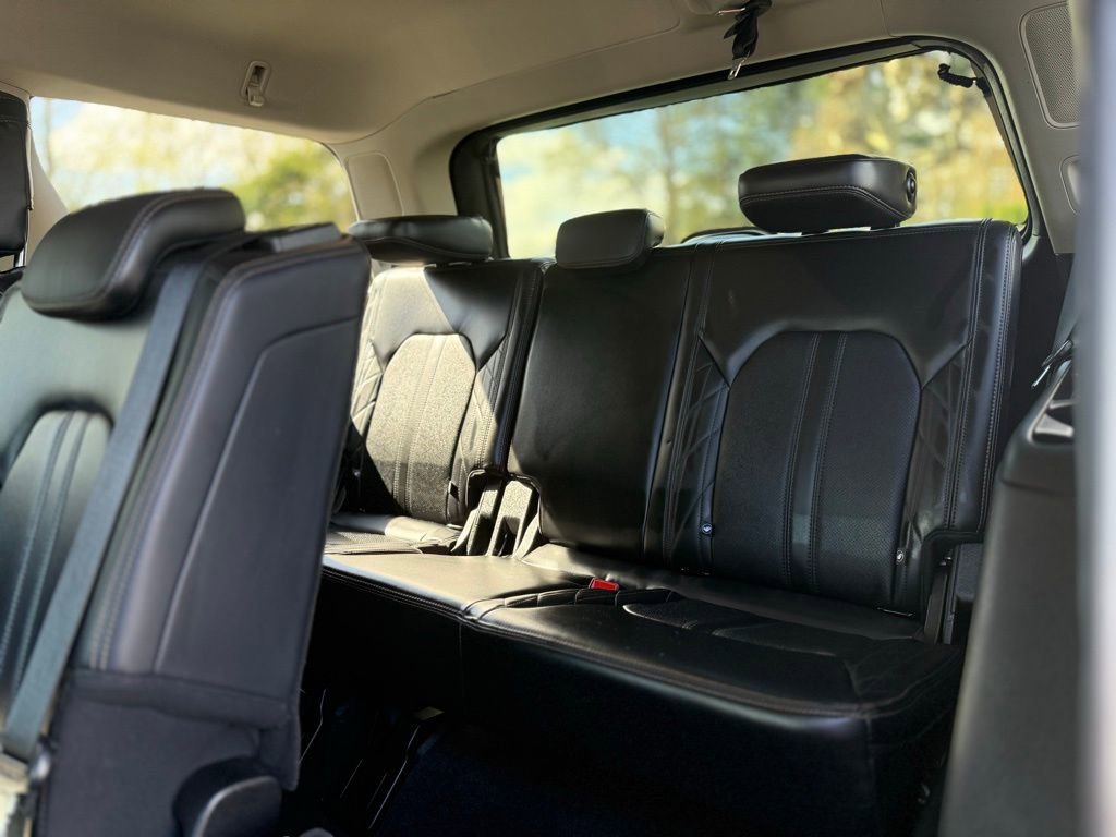 Used 2019 Ford Expedition Platinum image 17