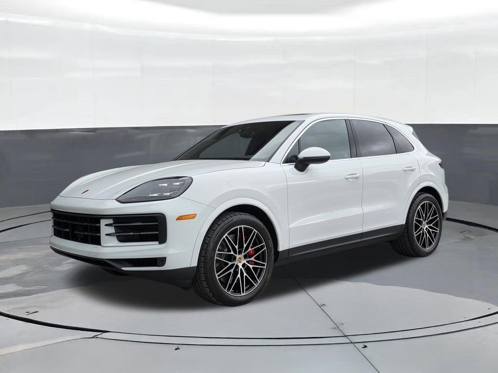 Certified 2024 Porsche Cayenne S image 1