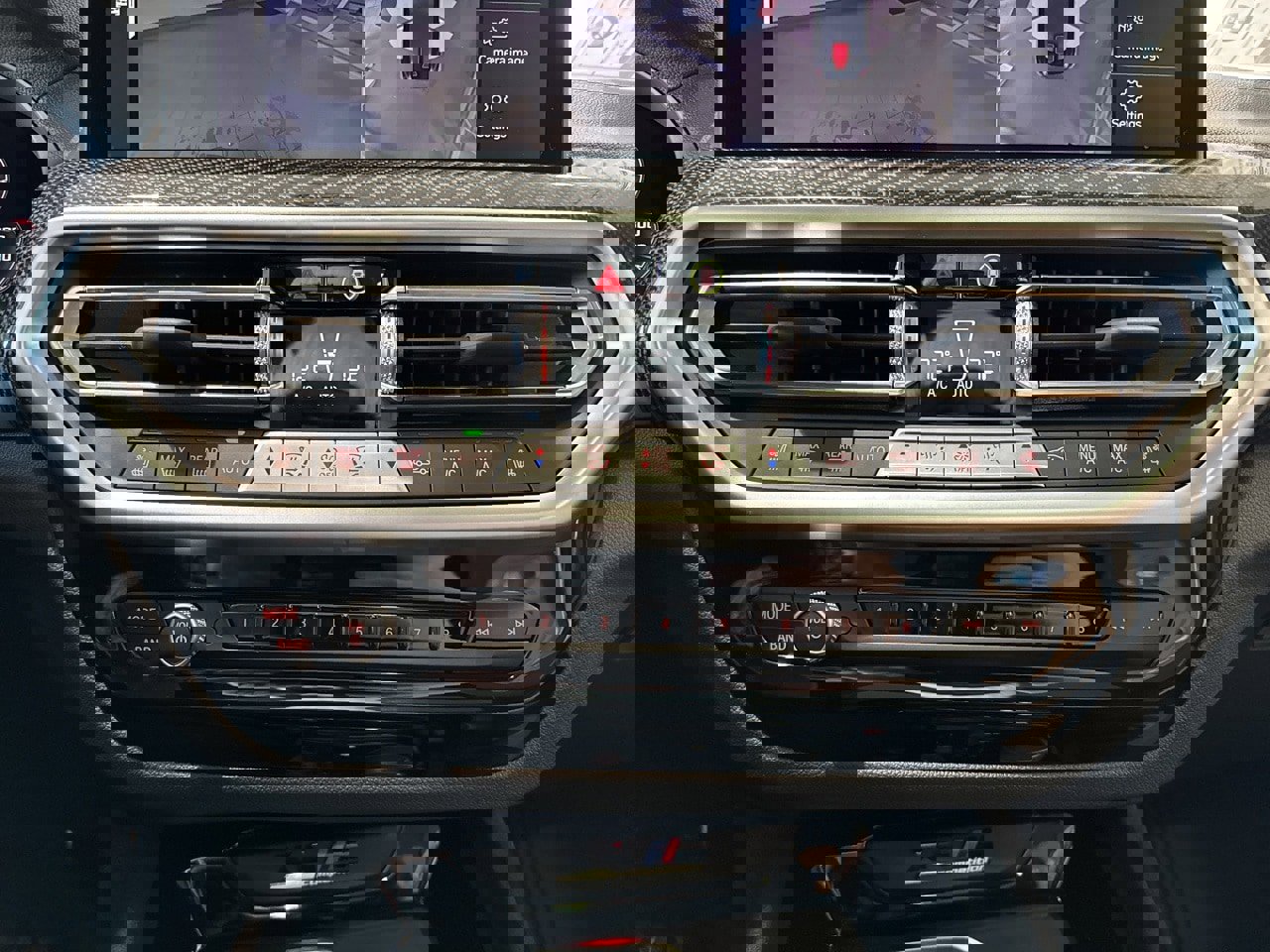 New 2025 BMW X4 M w/ Competition Package image 30