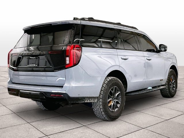 Used 2025 Ford Expedition Tremor AWD/4WD image 11