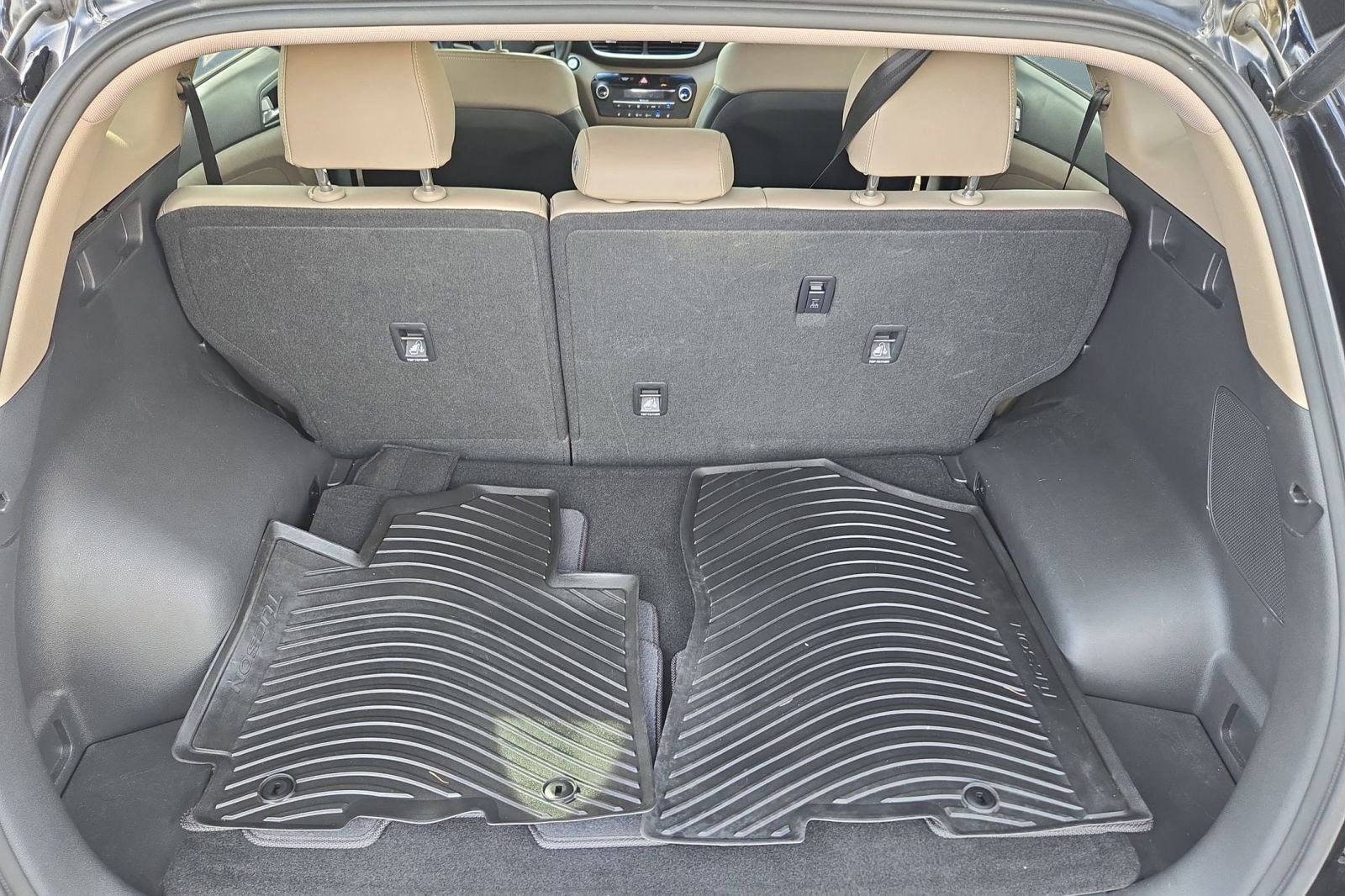 Used 2021 Hyundai Tucson Limited w/ Cargo Package image 28