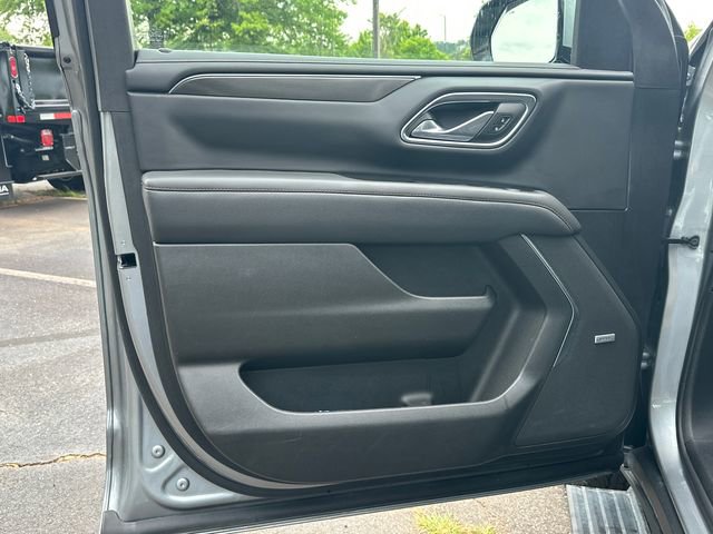 Used 2024 GMC Yukon AT4 w/ Technology Package AWD/4WD image 13