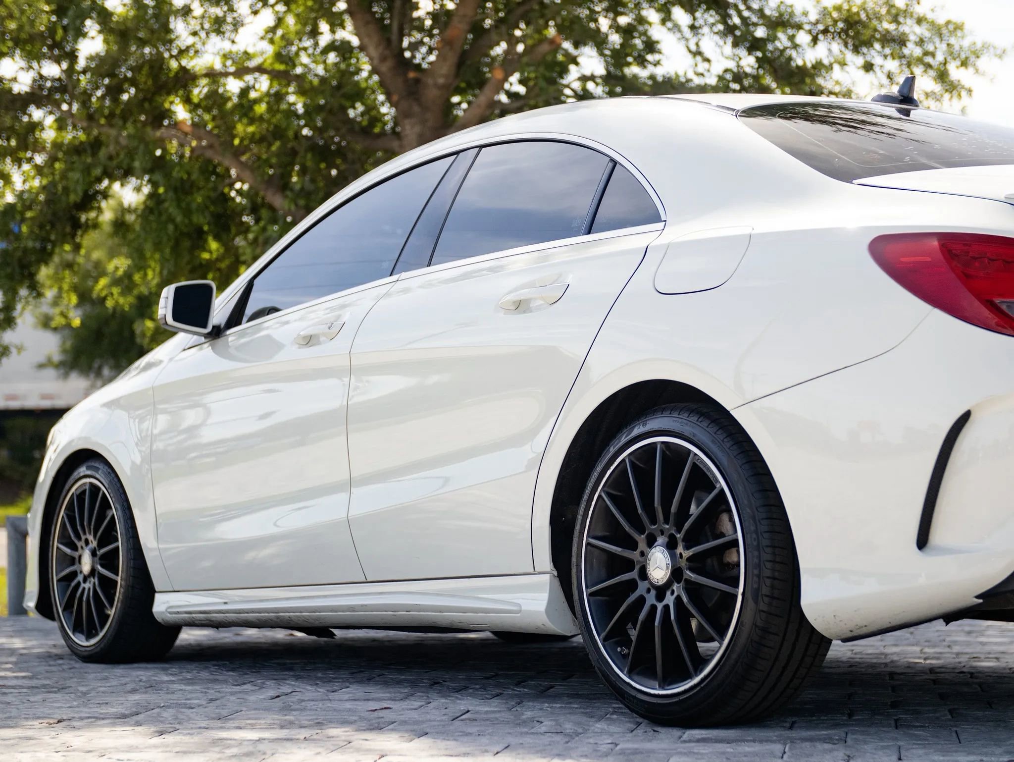 Used 2015 Mercedes-Benz CLA 250 image 11