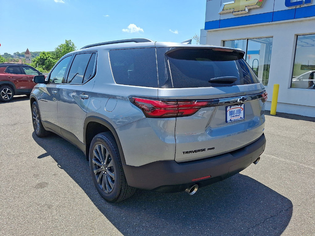 Certified 2023 Chevrolet Traverse RS w/ LPO, Floor Liner Package AWD/4WD image 22