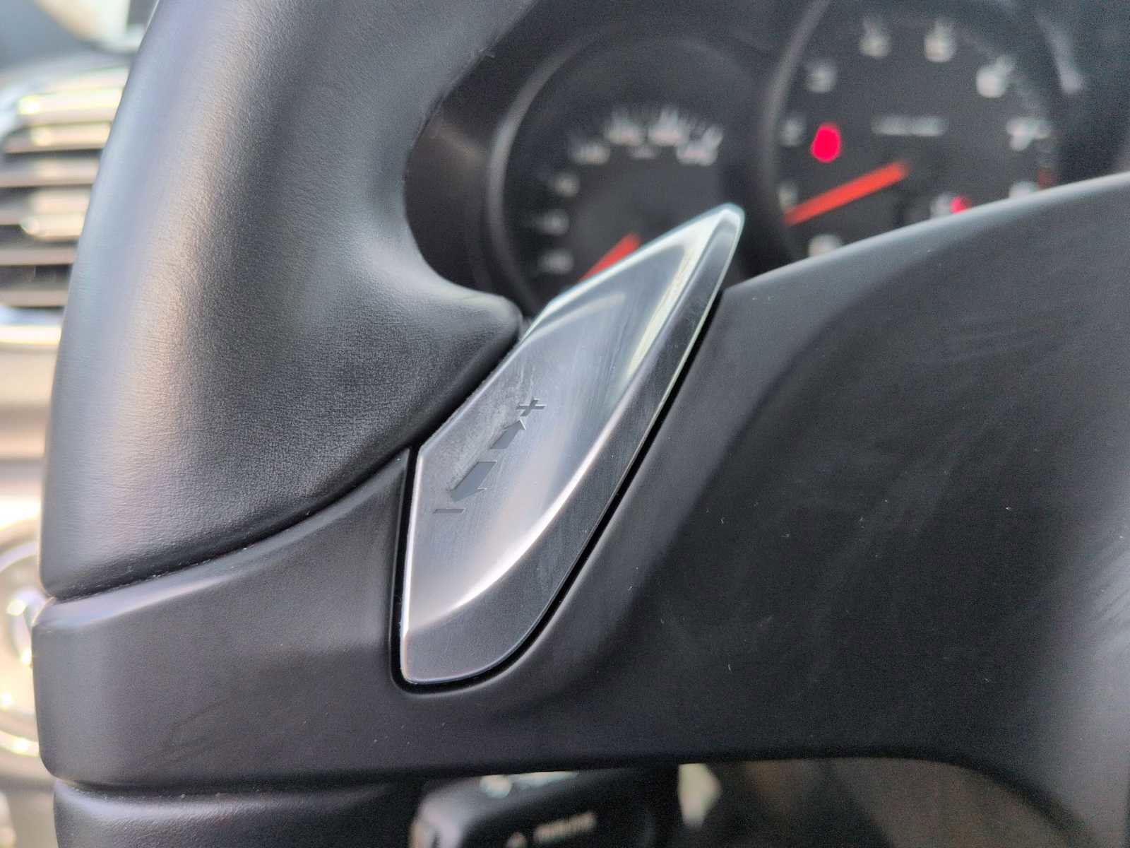 Used 2016 Porsche Cayman image 19