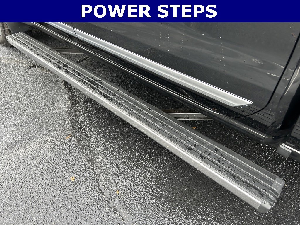 Used 2024 Chevrolet Silverado 1500 High Country image 8