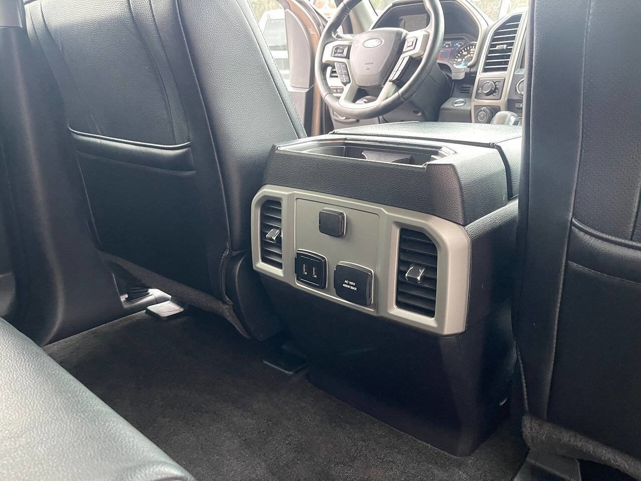 Used 2017 Ford F150 Lariat image 29